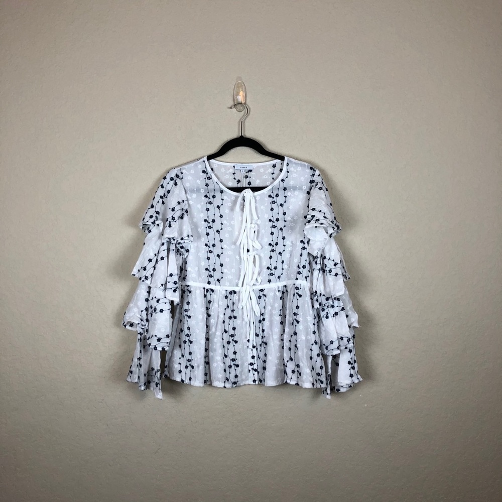 Lumie • Tiered Bell Sleeve Peasant Blouse